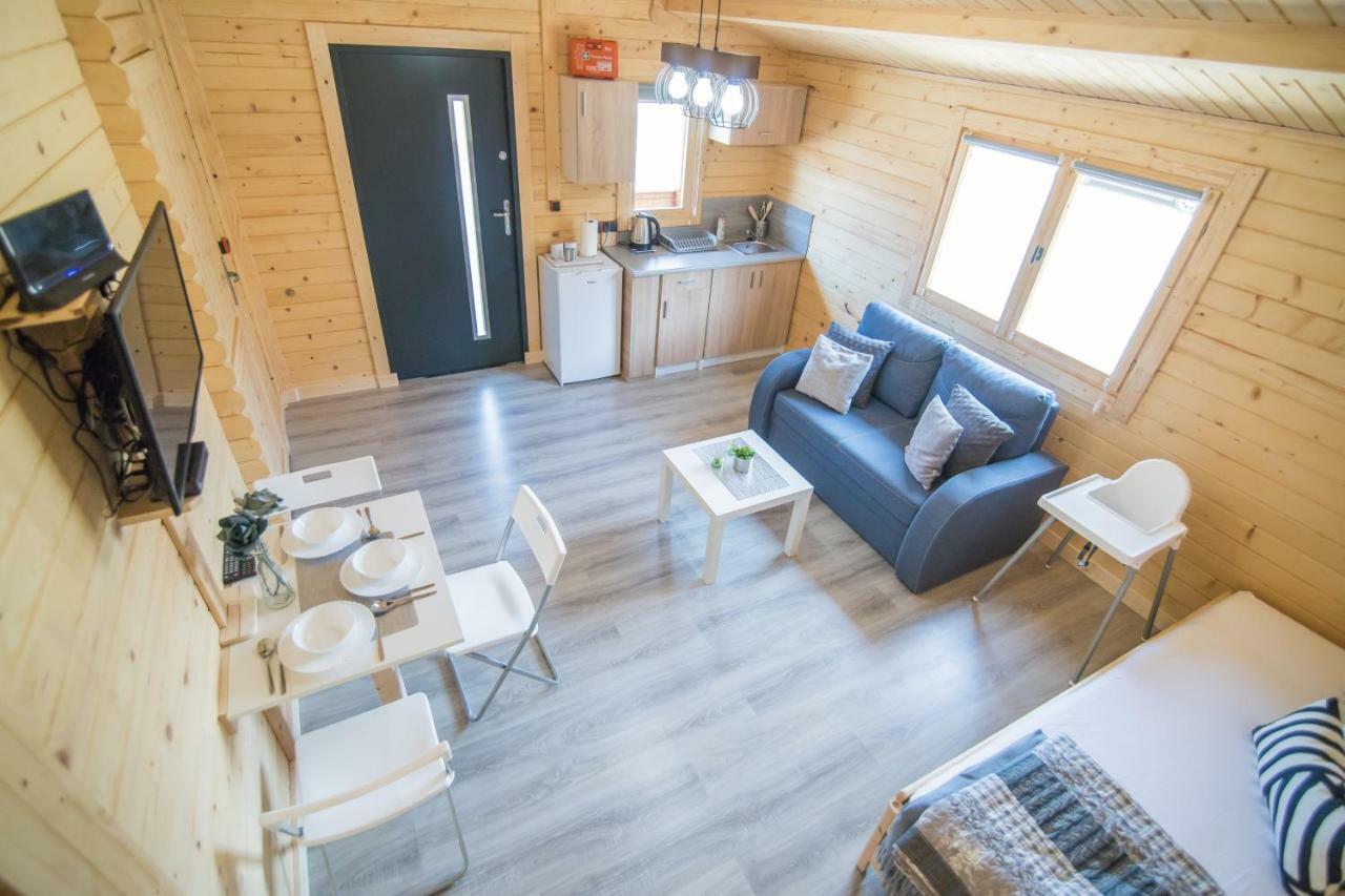 Vila Familycamp Zator Exteriér fotografie